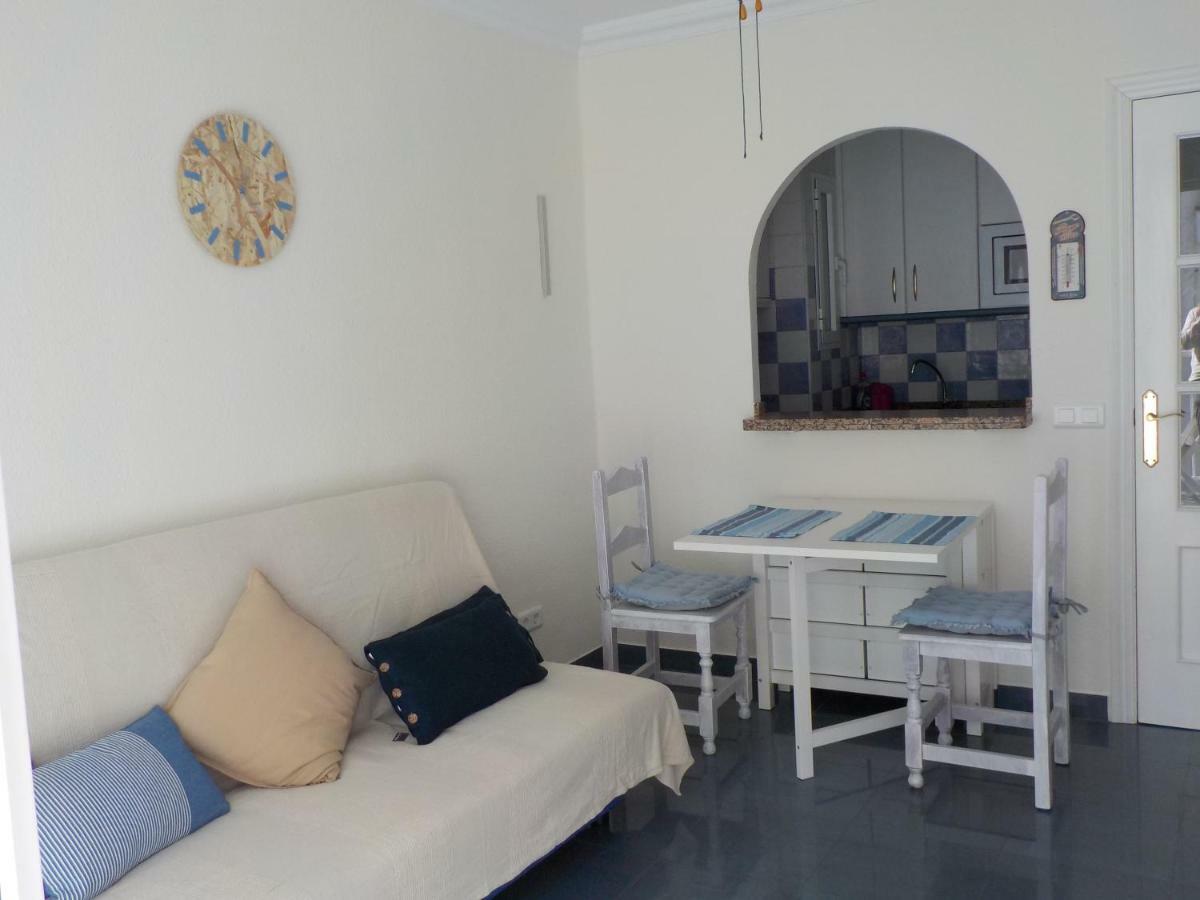 By The Sea Apartamento Nerja Exterior foto