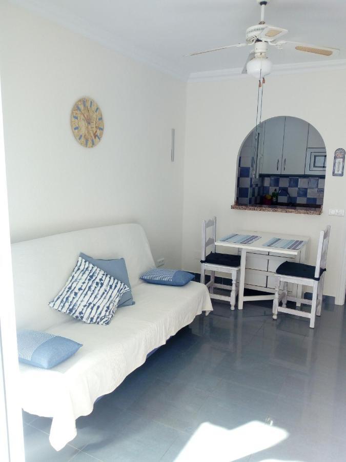 By The Sea Apartamento Nerja Exterior foto